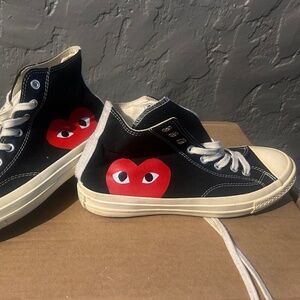 *NEED GONE ASAP* Comme Des Gracon Converse
